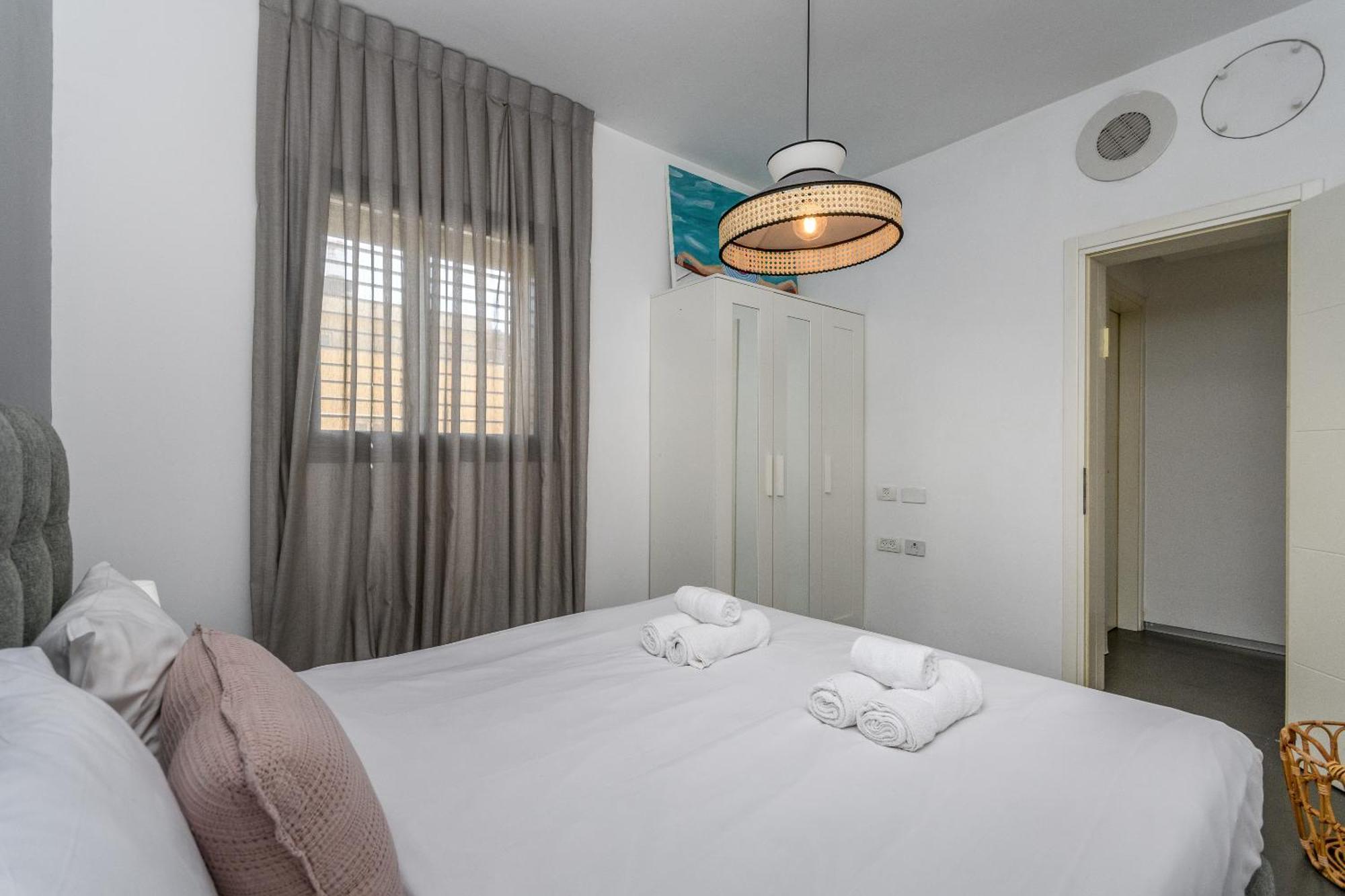 Modern & Sunny 1 Bdr W Balcony And Parking Apartman Tel-Aviv Kültér fotó