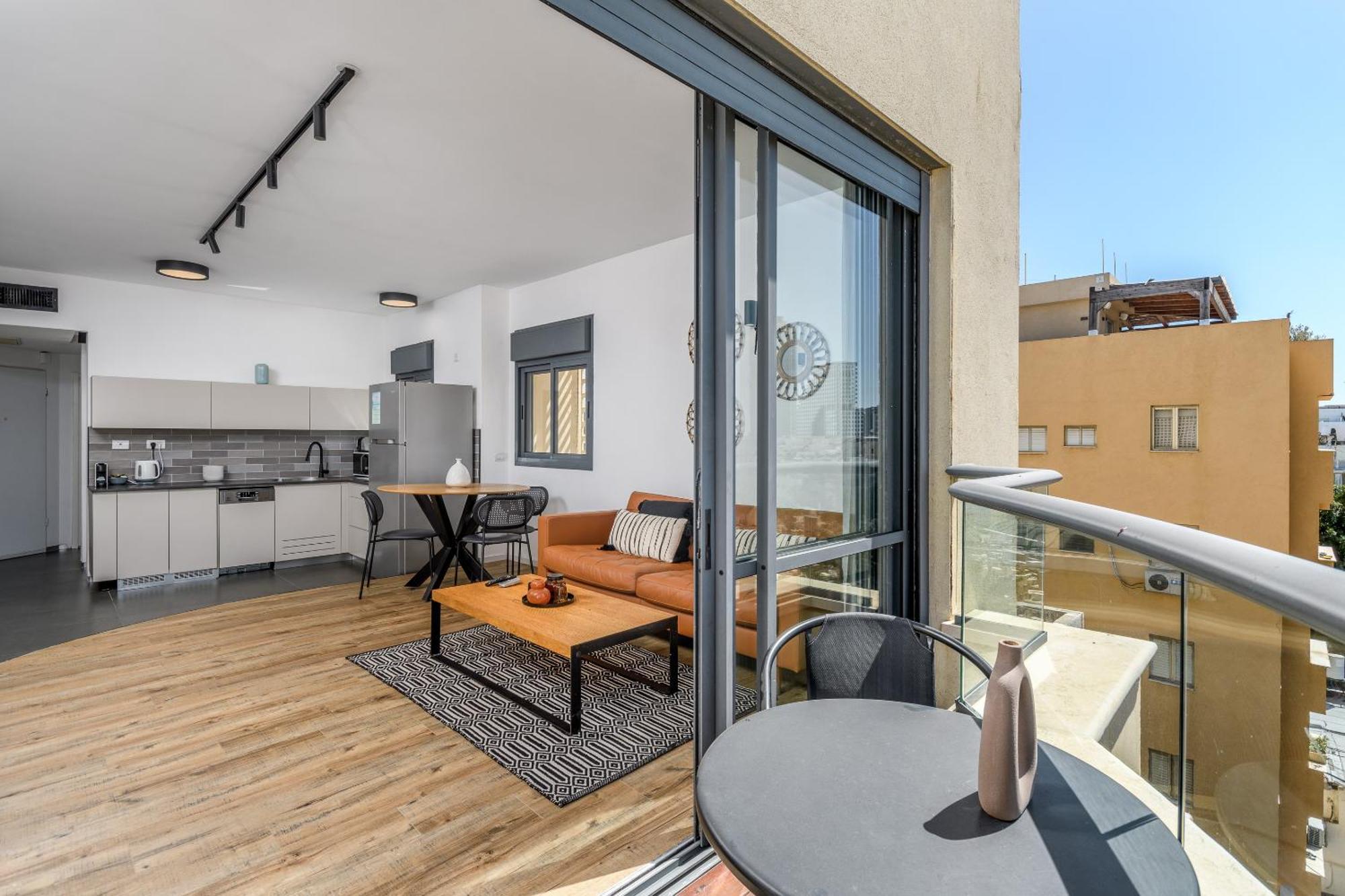 Modern & Sunny 1 Bdr W Balcony And Parking Apartman Tel-Aviv Kültér fotó